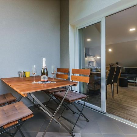 Apartamento Blue Door - Studio Lesce  Exterior foto