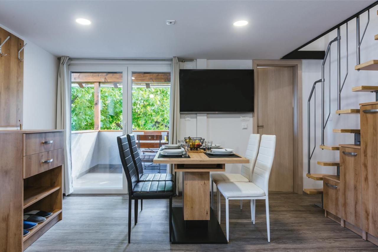 Apartamento Blue Door - Studio Lesce  Exterior foto