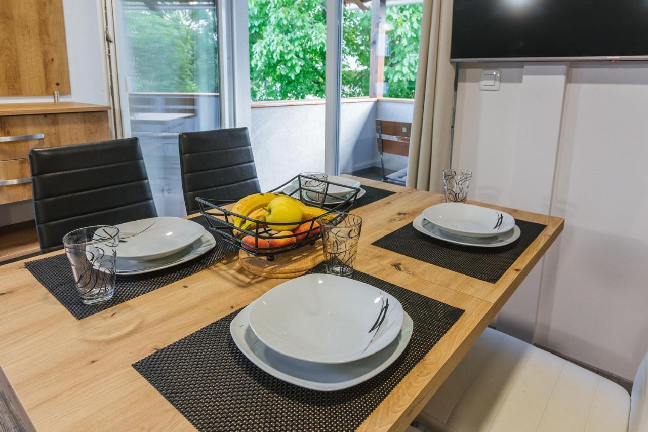 Apartamento Blue Door - Studio Lesce  Exterior foto